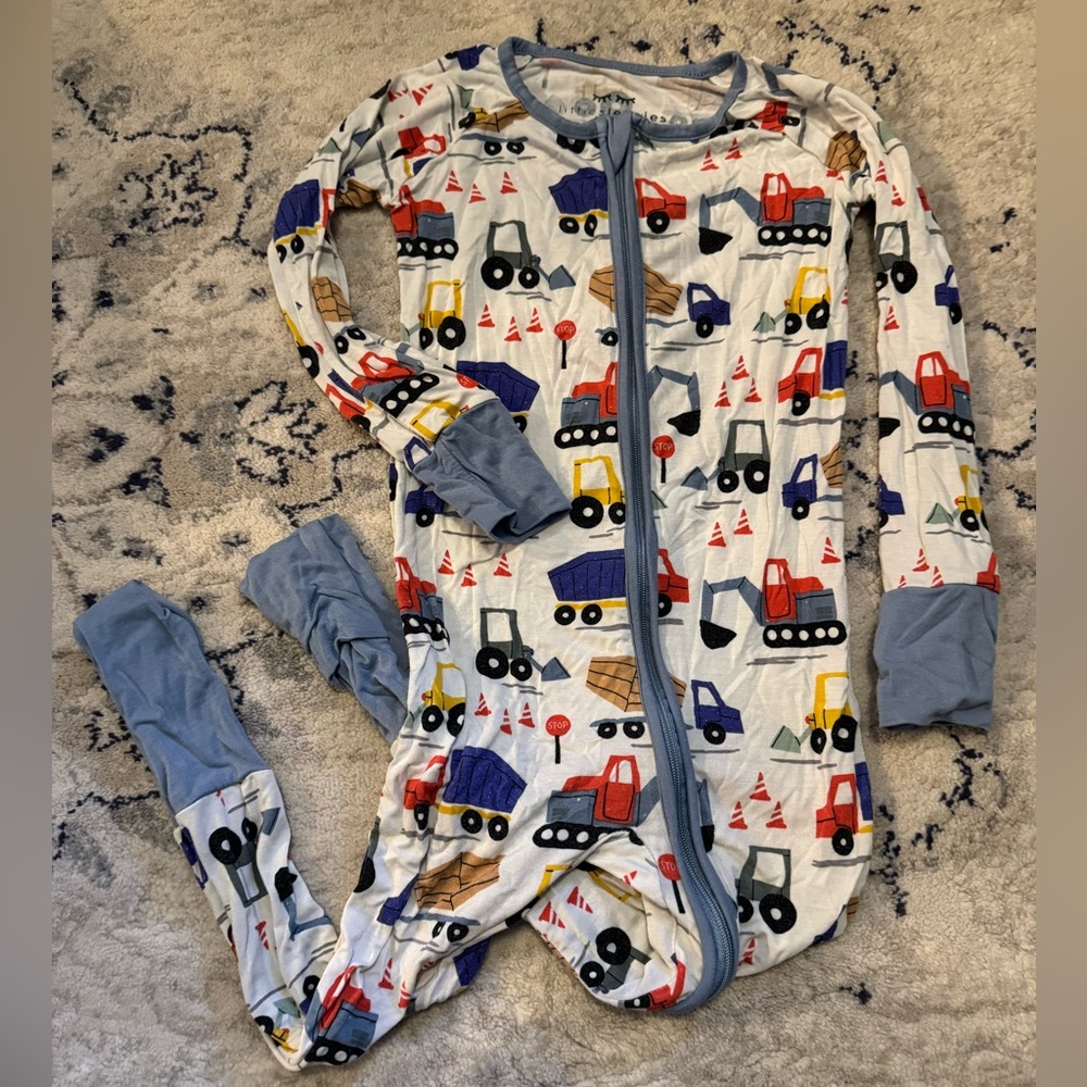 Zippy- Little Sleepies/ 2T/ construction 🚧/ guc